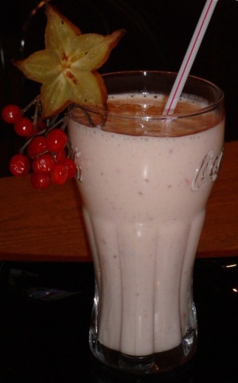 Файл:Калиновый флип (коктейль).jpg