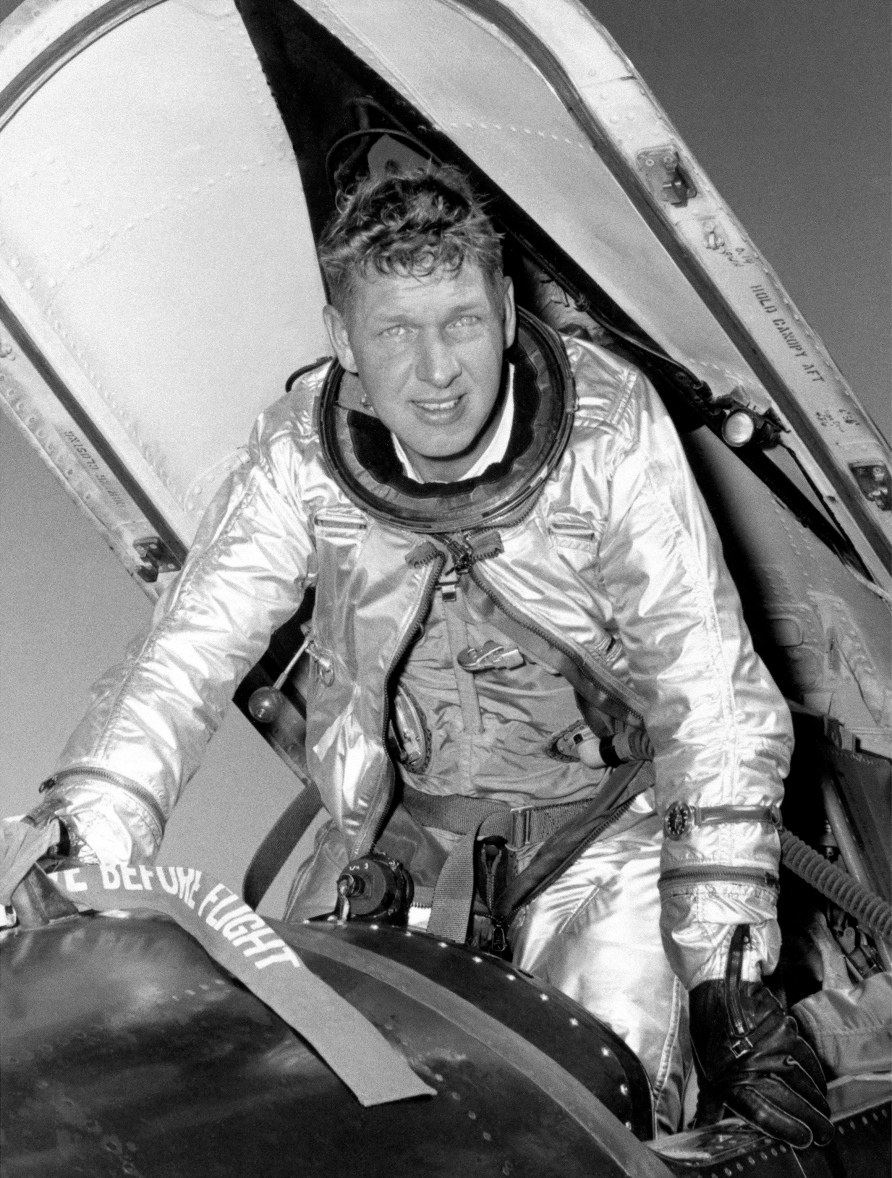Файл:Robert A. Rushworth.jpg