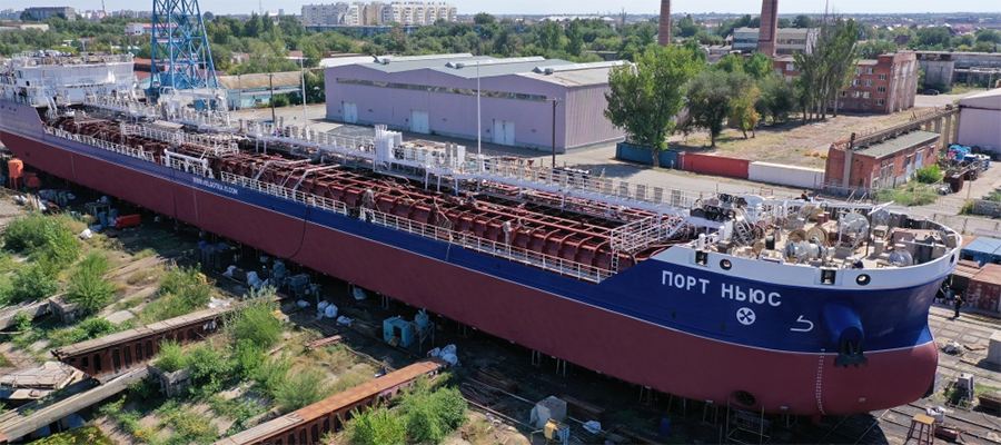 Головной танкер-химовоз проекта 00216М.png