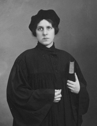 Regina2-crop.jpg