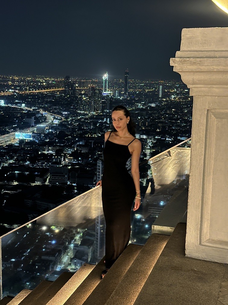 Emilia Sarabi3.jpg