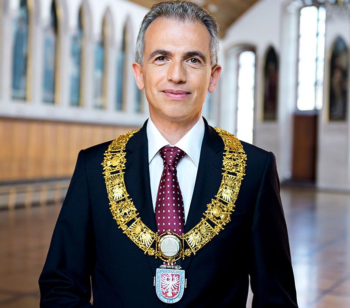 Oberbürgermeister-Peter-Feldmann.jpg