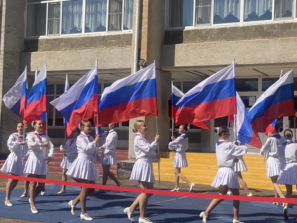 Glavnaya-tvorcheskie-kollektivy-i-studii-czdt-vyshli-v-gorod-v-birobidzhane-7.jpeg