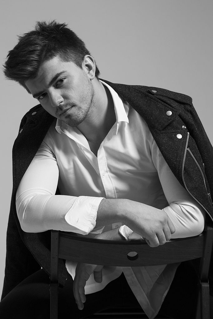 Daniel (Singing) 2.jpg