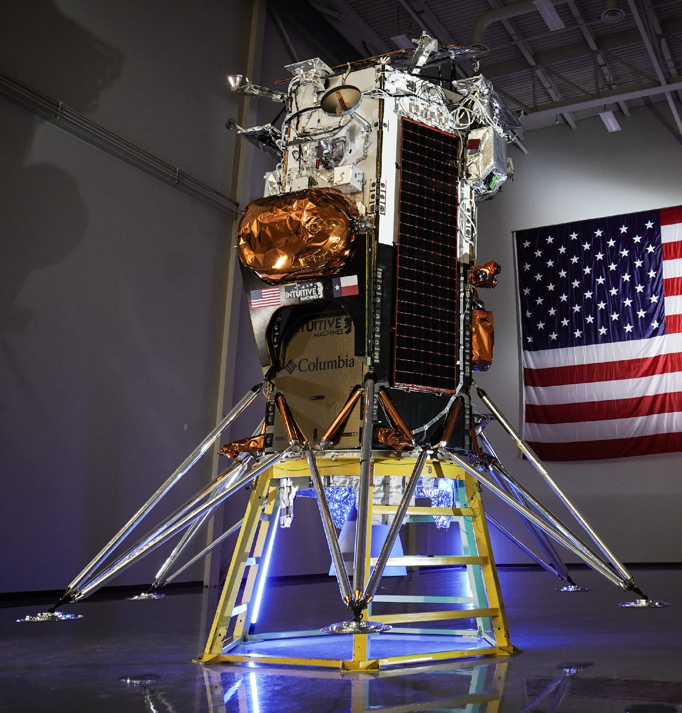 Файл:Intuitive Machines’ Nova-C lunar lander (IM 00309) (cropped).jpg