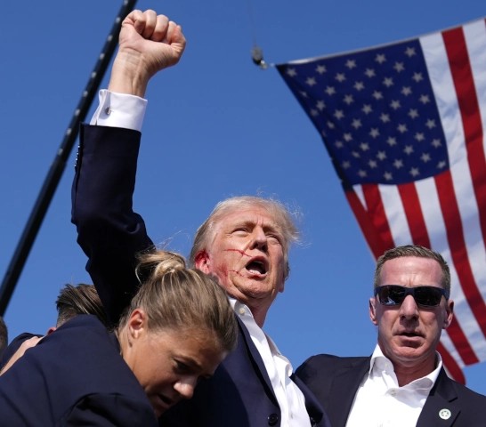 Файл:Выстрелы в Дональда Трампа.jpg