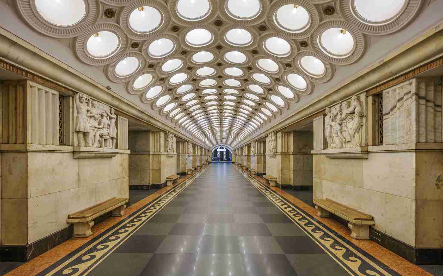 Moscow Elektrozavodskaya metro station asv2018-09.jpg
