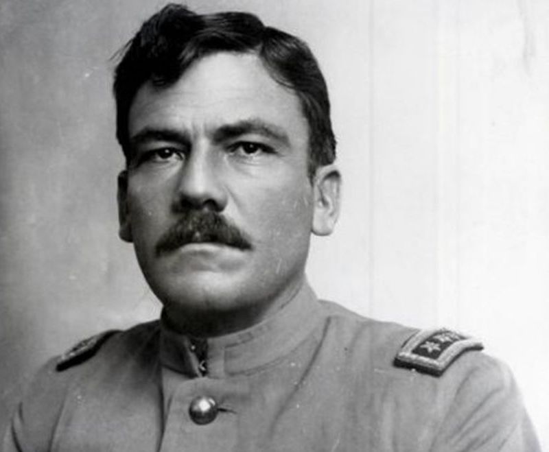 Elias-calles.jpg