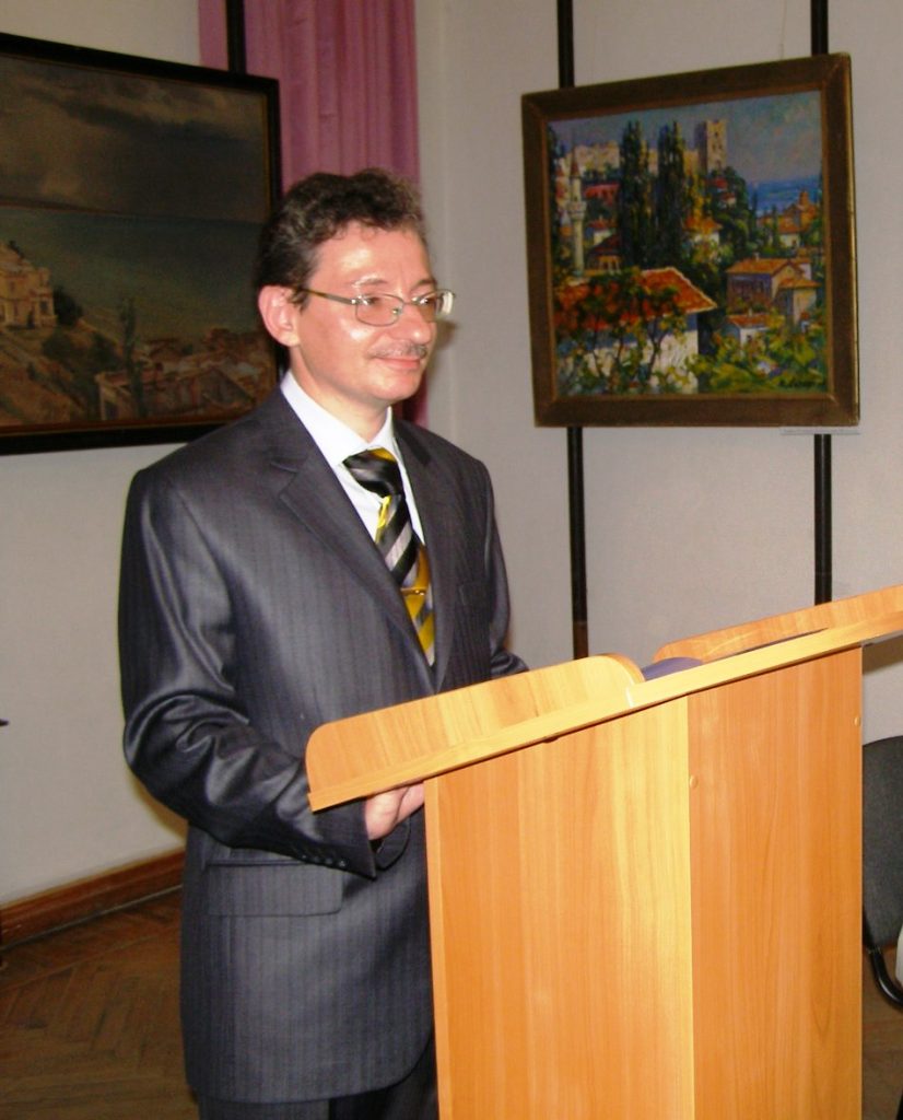 Goldenberg-mark6-826x1024.jpg