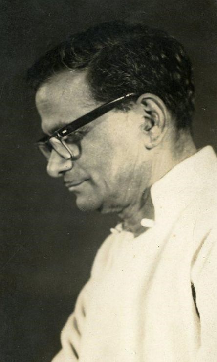 Chitracharya-Upendra-Maharathi-DDR-1.jpg