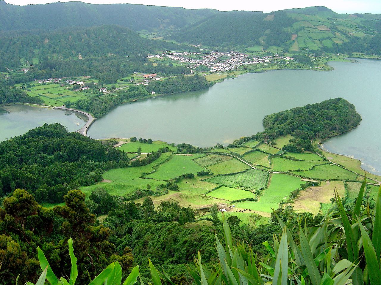 Lagoa das Sete Cidades 3.jpg