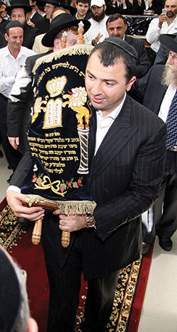 118617661204-Gilalov.jpg