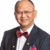Dr Chris new.jpg
