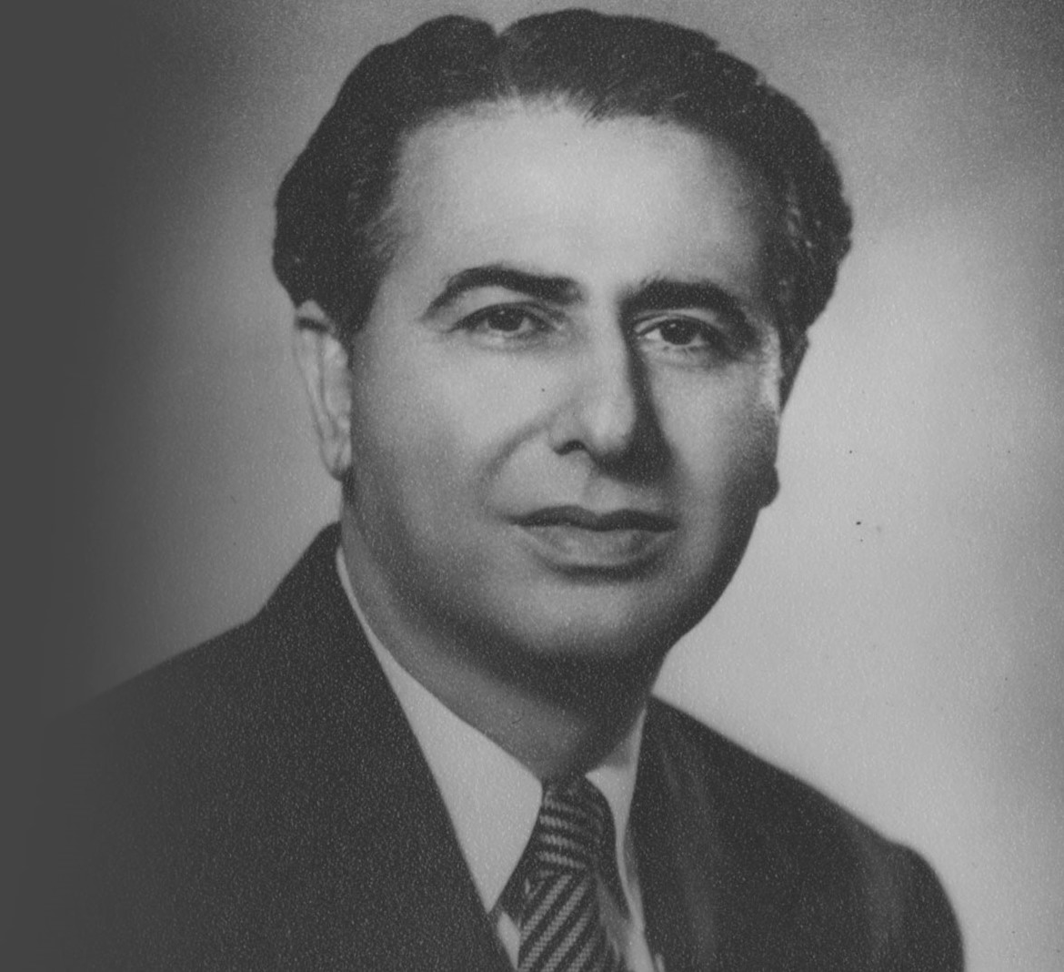 Naval tata.jpg