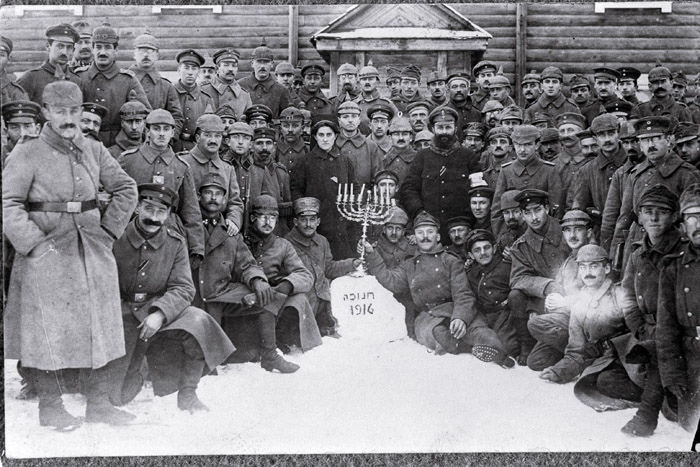 Wwi soldiers hanukkah1.jpg
