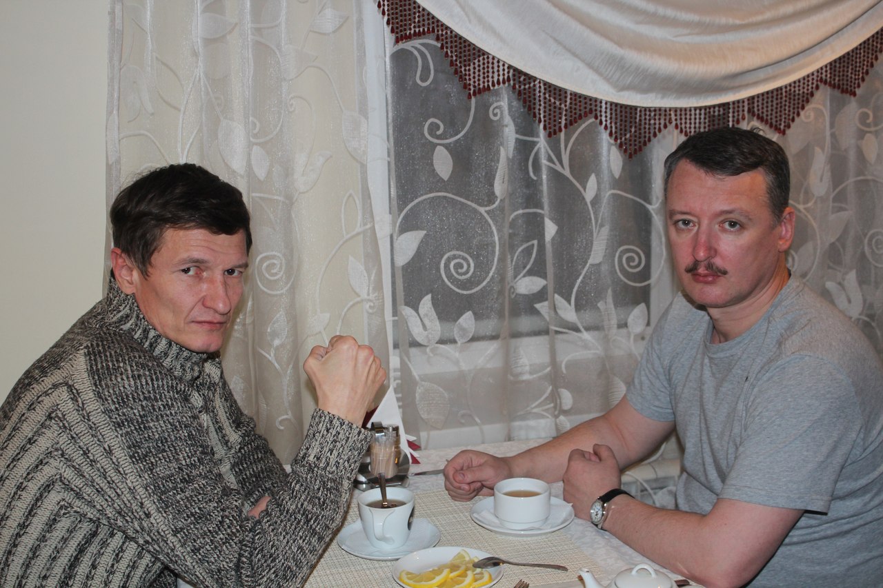 Логинов и Игорь Стрелков
