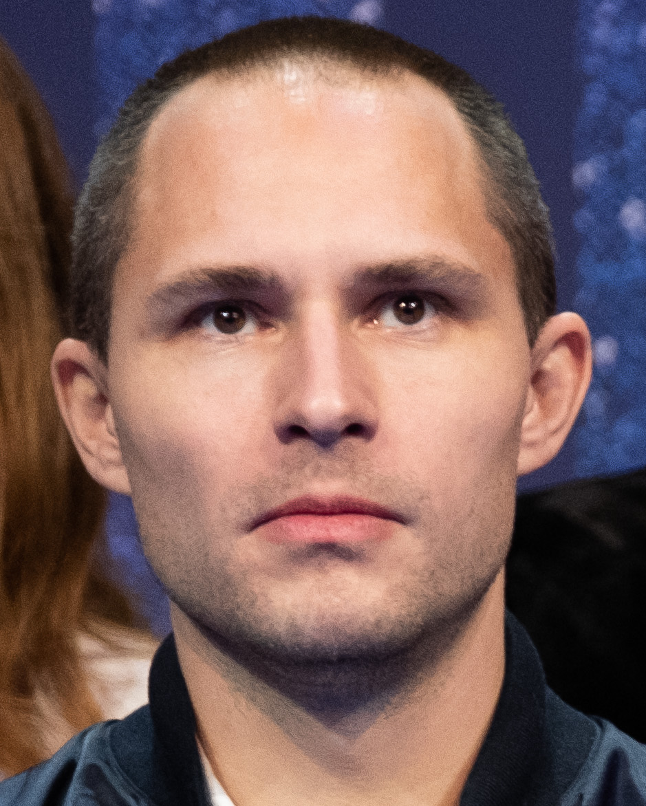 ESA astronaut announcement Class of 2022 (52518941837) (face cropped).jpg