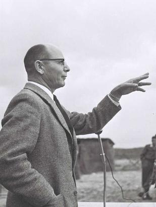 Israel barnea.jpeg