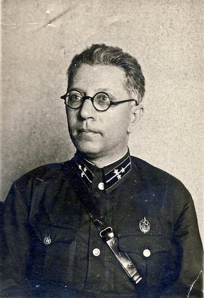 23964817.jpg