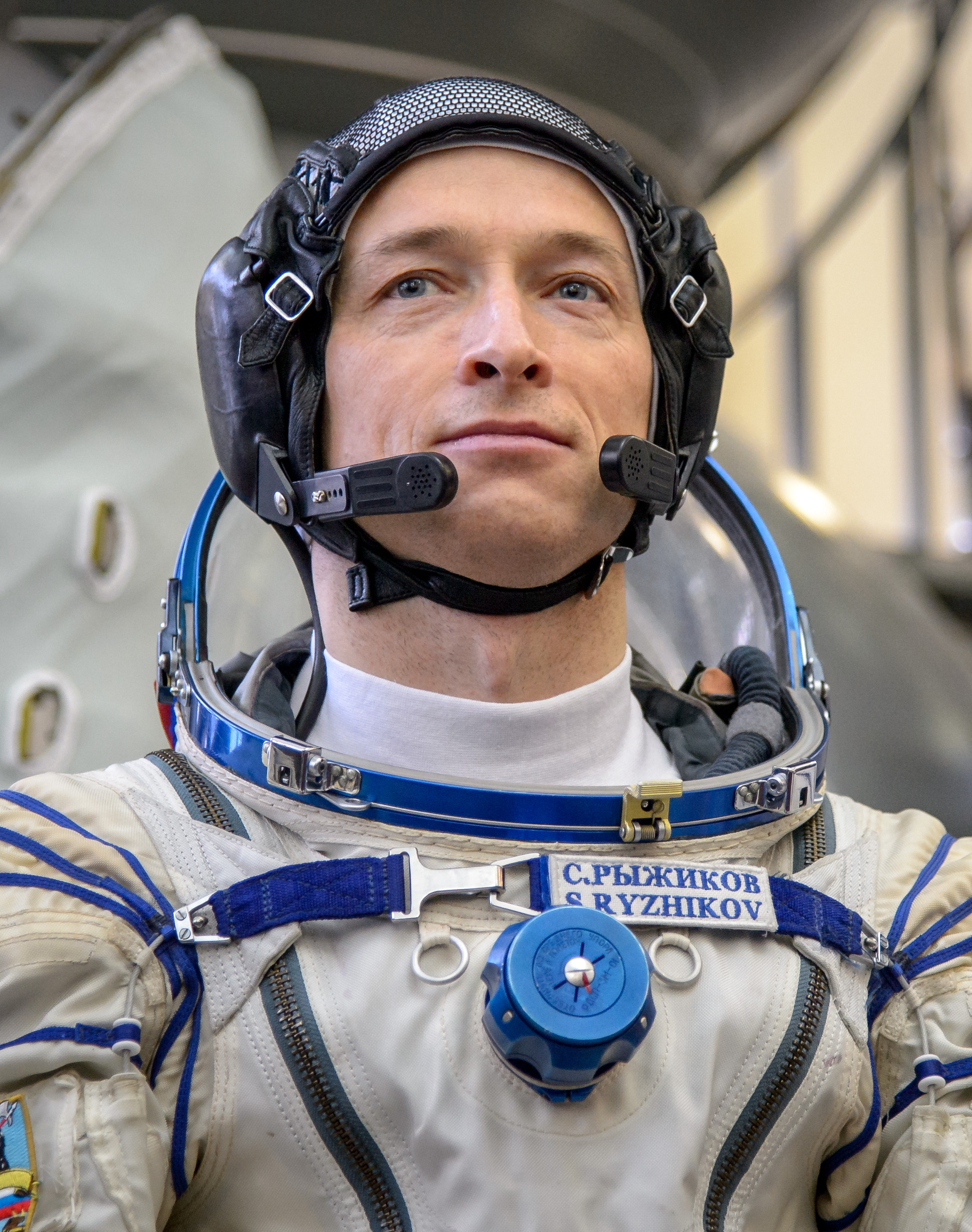Файл:Sergey Ryzhikov at the Gagarin Cosmonaut Training Center in Star City.jpg
