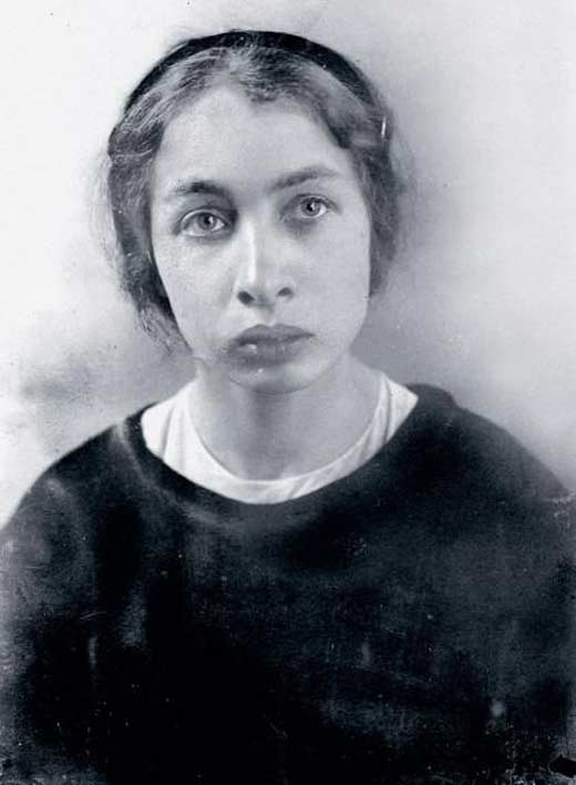 Fanni-Kaplan-v-molodosti.jpg
