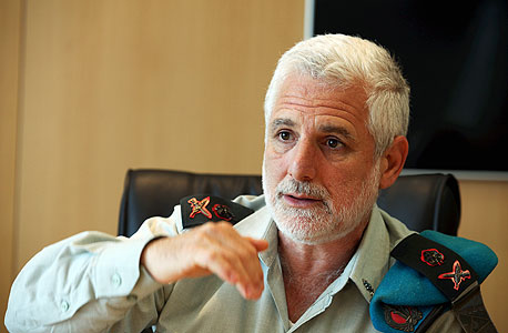 YE0953312 l.jpg