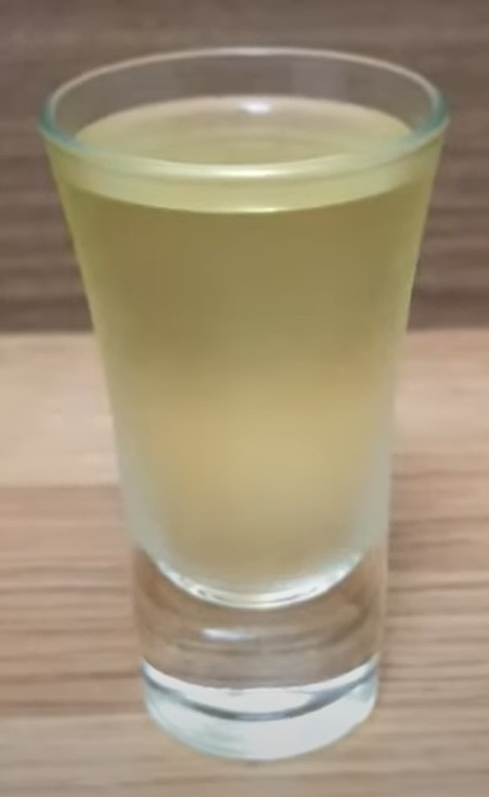 Карамельное Яблоко (коктейль).jpg