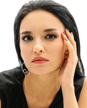 Marina Briz.jpg