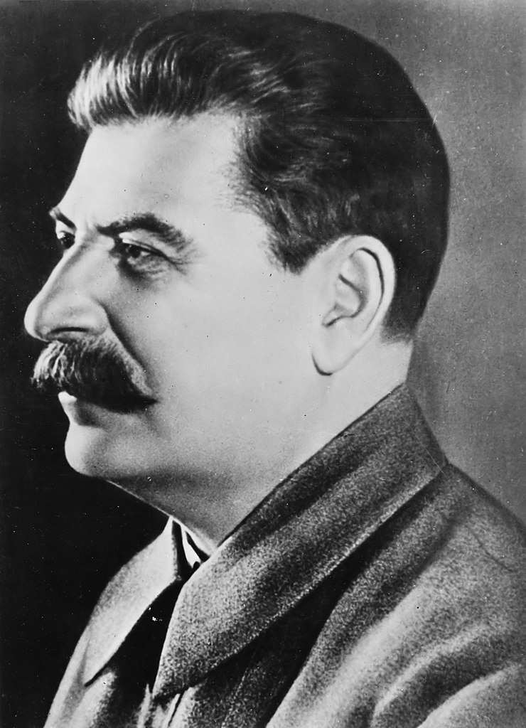 JStalin Secretary general CCCP 1942 flipped 2.jpg