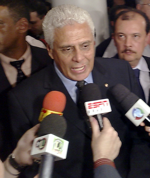 Файл:Roberto Dinamite.jpg