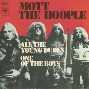 Alltheyoungdudes sing.jpg
