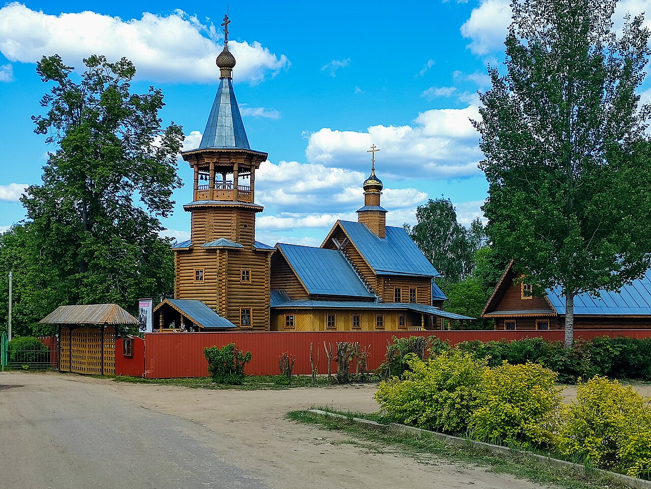 Пено, церковь Сергия Радонежского 2.jpg