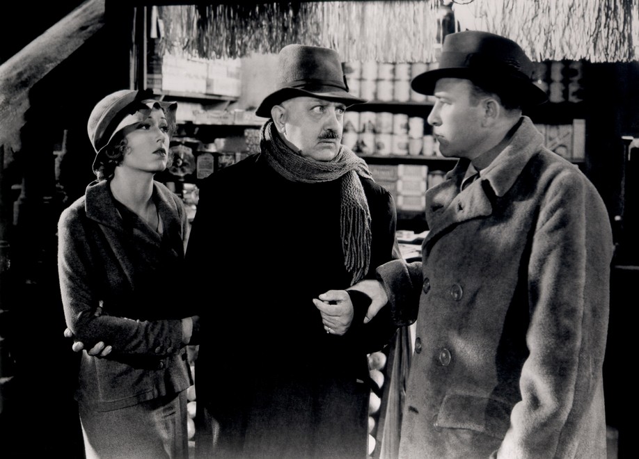 Fay-wray-paul-porcasi-and-robert-armstrong-in-king-kong-1933.jpg