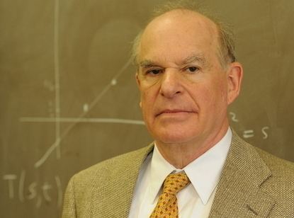 John-henry-schwarz-94cde4ff-db02-4838-a3bd-55158d6aaea-resize-750.jpeg