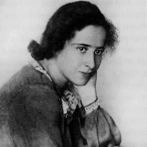 Hannah-arendt-9187898-1-402.jpg