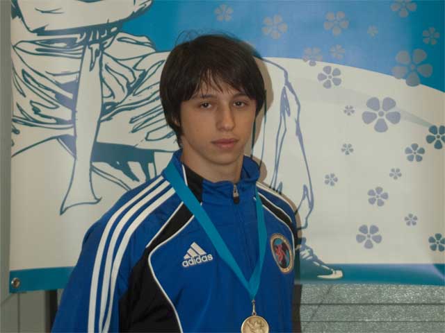 434177 20110416125053.jpg