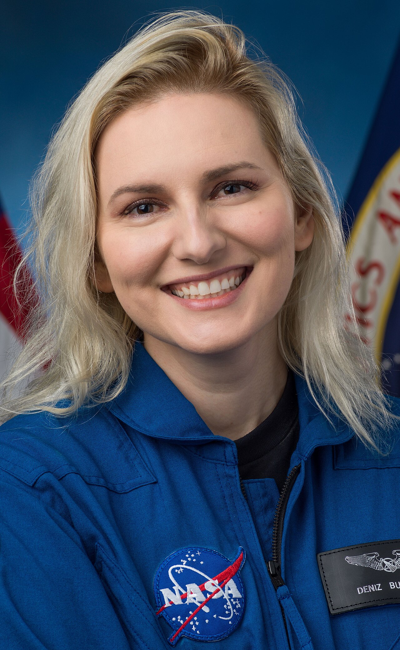 Файл:Deniz Burnham (cropped) 2.jpg