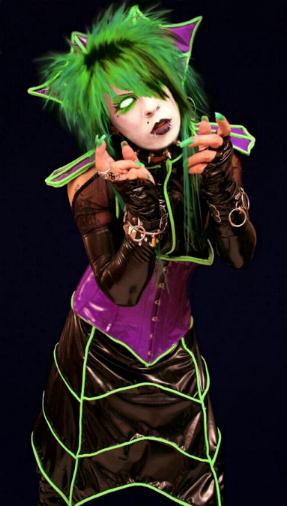 Traci Michaelz.jpg