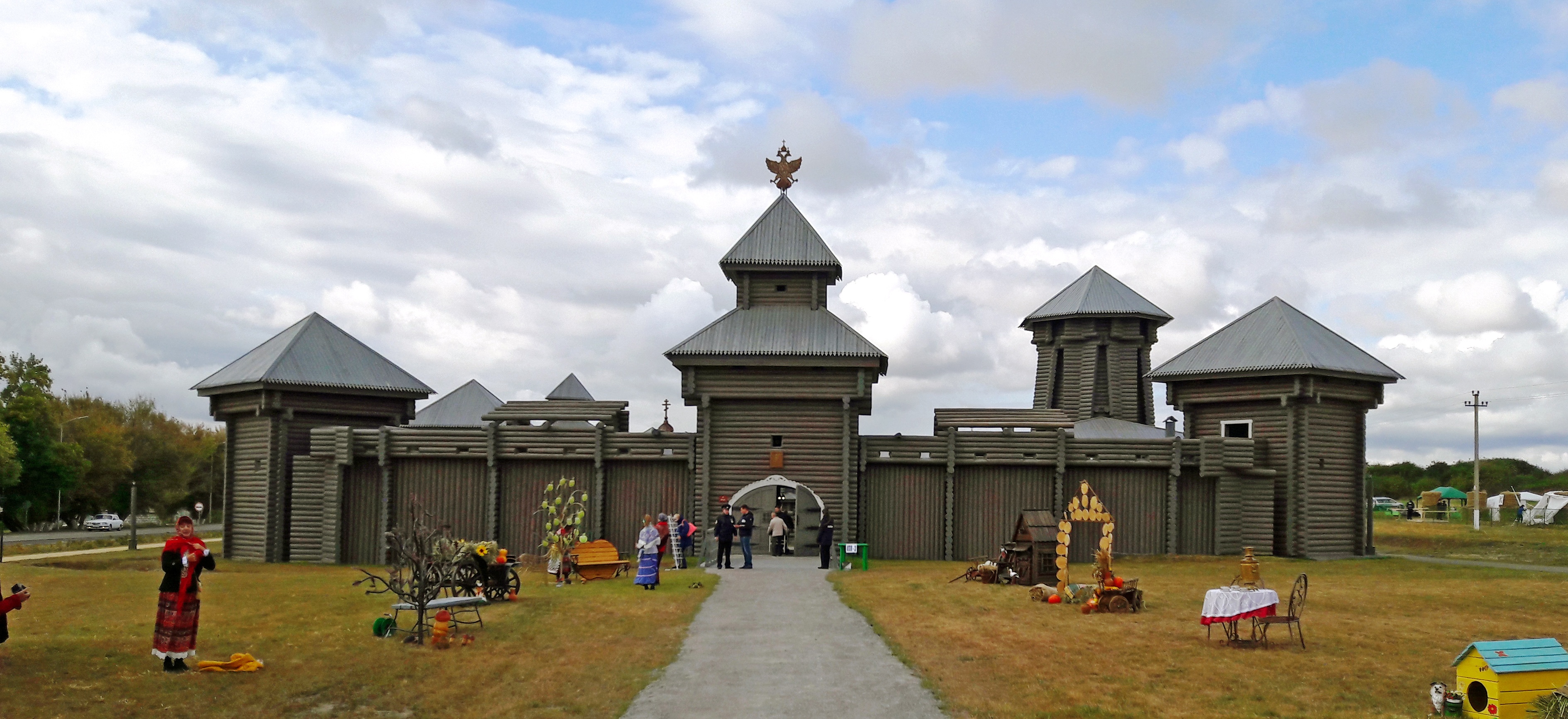 Файл:Yablonov fortress (Reconstruction) 13.jpg
