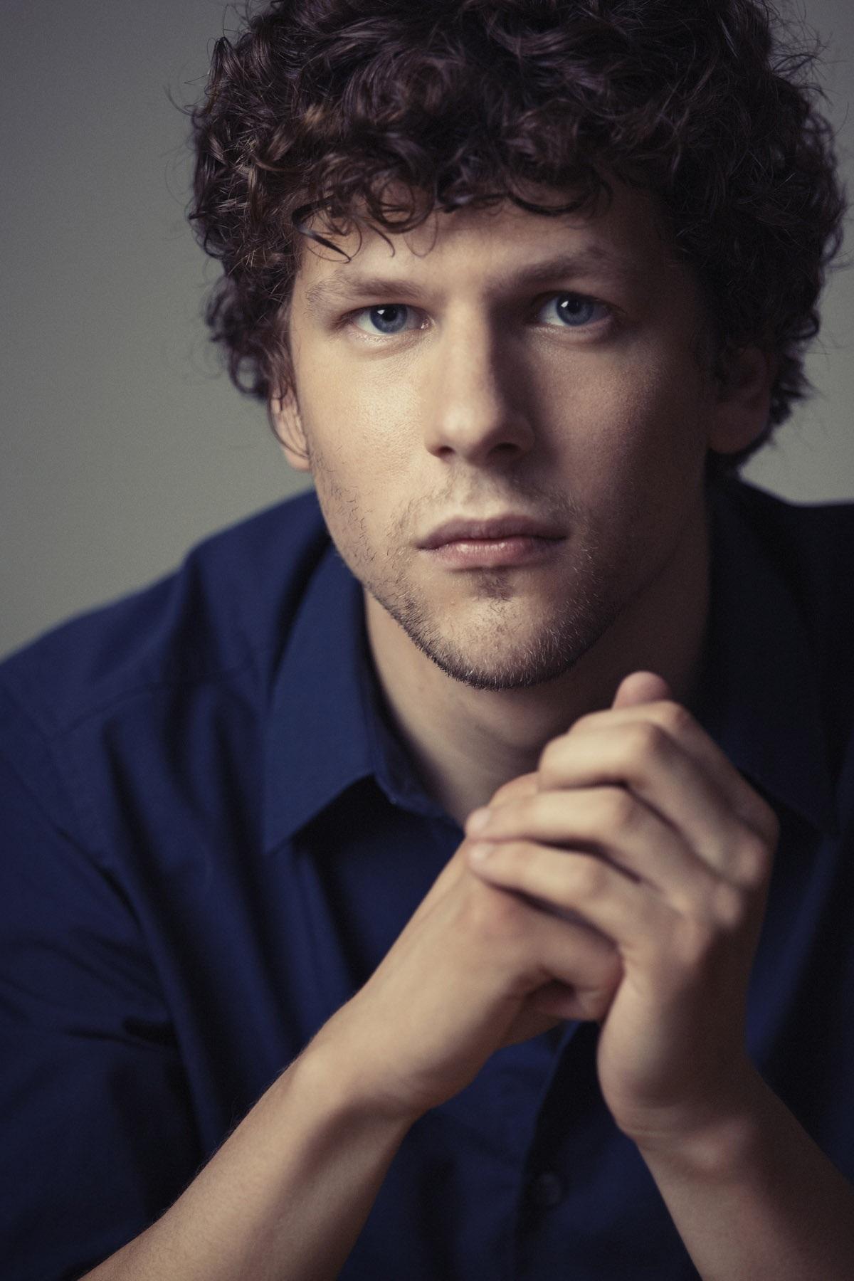 Jesse-eisenberg-headshot-1726834390.jpg