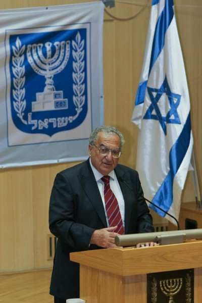 Prof agarunov.jpg