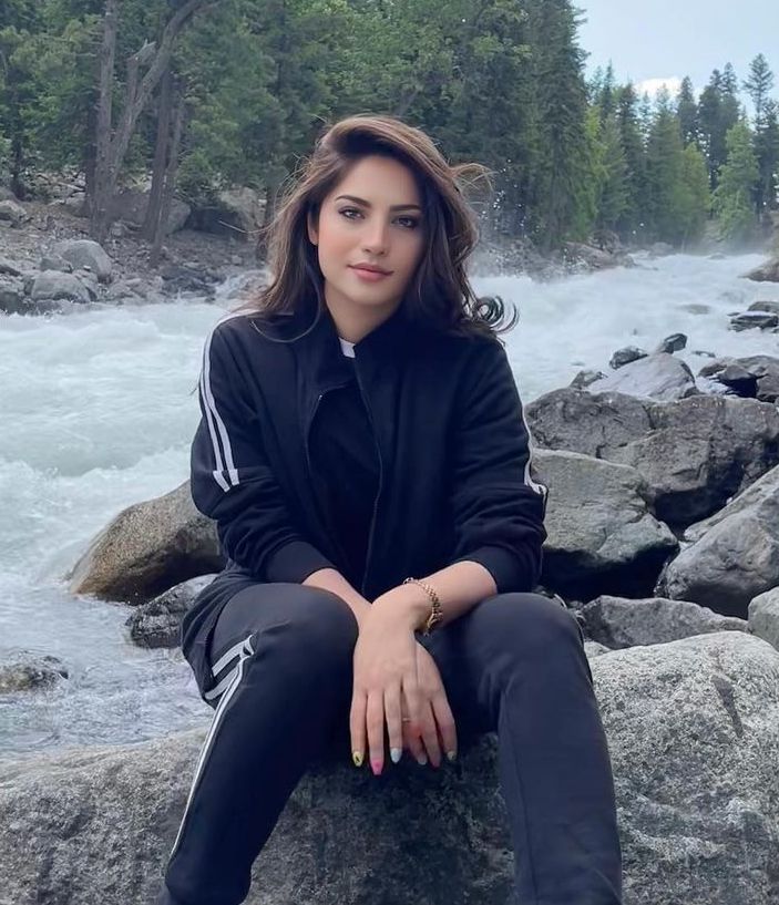 АктеркаNeelamn.jpg