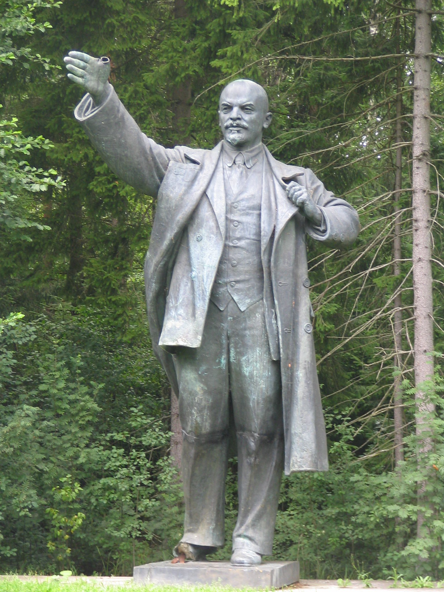 В.И. Ленин, лидер большевиков