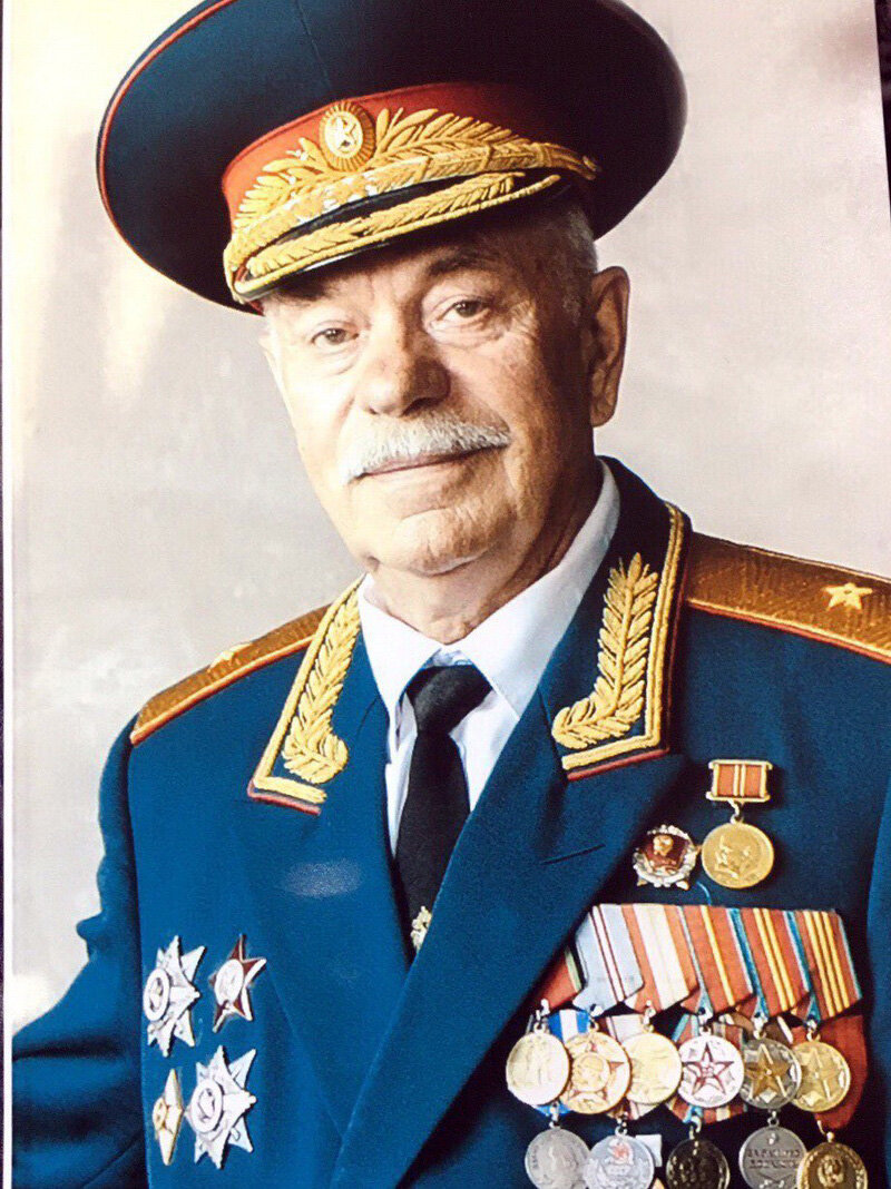 Николай Петров.jpg