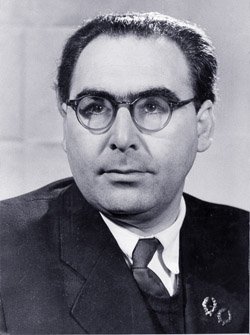 Alfred-renyi.jpg