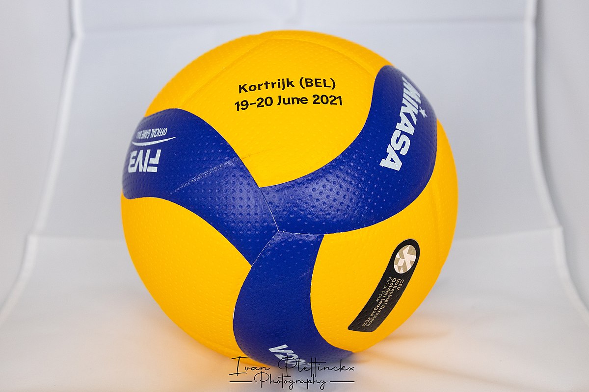 Mikasa V200W в финале Европейской Золотой лиги 2021 года