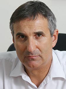 YE0678275 h.jpg