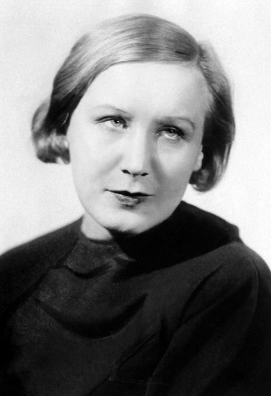Файл:DinaAndeeva.jpg