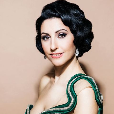 Alla-reed-4.jpg6743.jpg6743crop.jpg