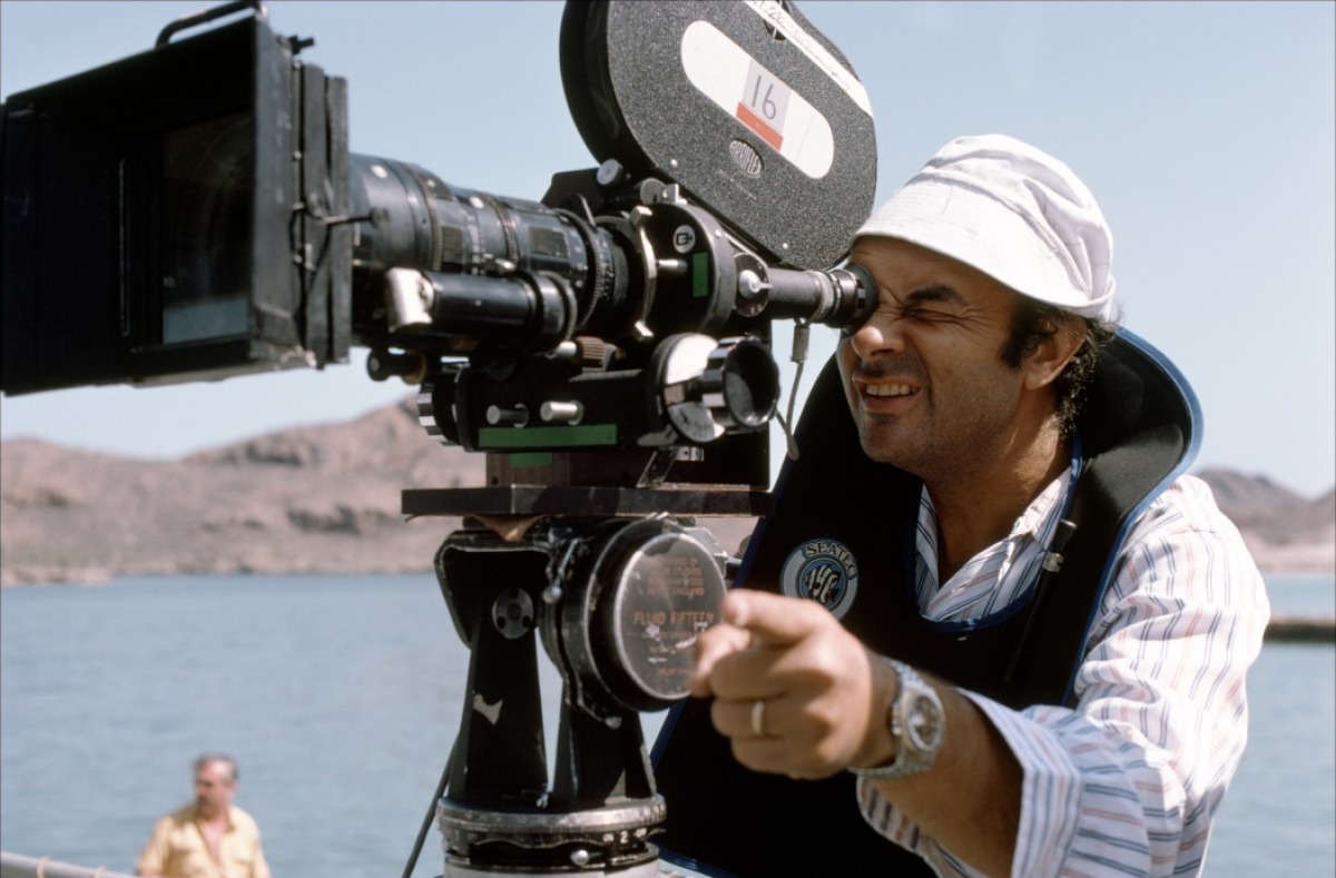 009-stanley-donen-theredlist.jpg